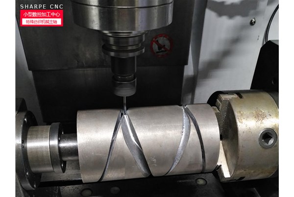  四軸加工中心的(de)加工性能有哪些(xiē)？