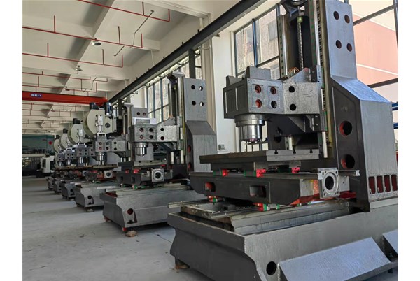 立式加(jiā)工中心(xin)與卧式(shi)加工中(zhōng)心有什(shí)麽區别(bie)？